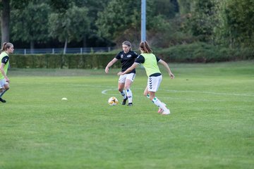 Bild 24 - Frauen SV Henstedt Ulzburg - Wellingsbuettel : Ergebnis: 11:1